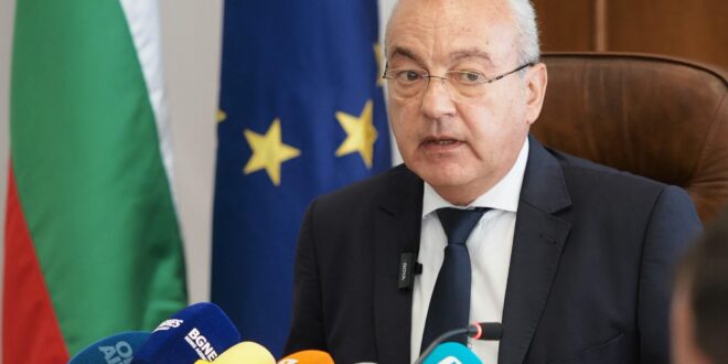 Решено: Няма да забраняват съхранението на домашна ракия за лична употреба